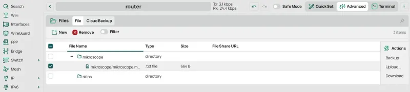 Files con mikroscope/mikroscope.manifest.txt seleccionado, antes de Remove: el root dir del contenedor se fue con el contenedor, y el directorio mikroscope se borra cuando queda vacío.